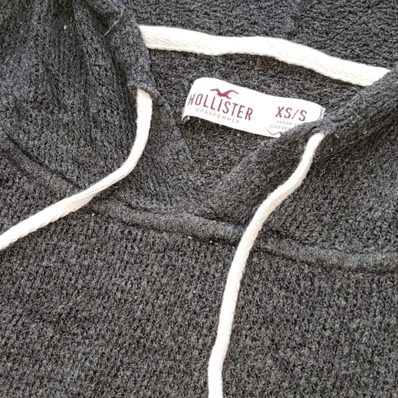 Hollister hooded sweatshirt - Picture 2 of 2